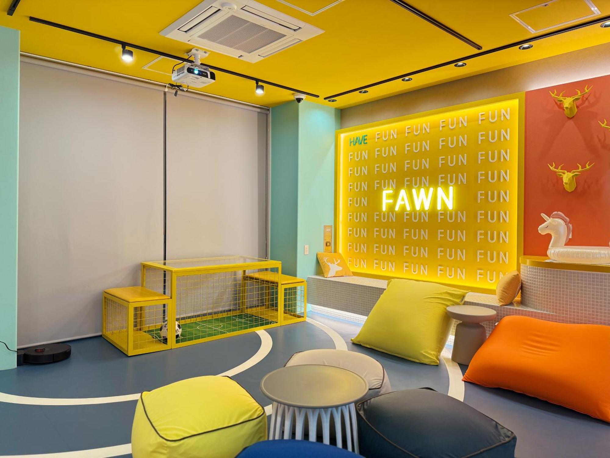 Fawn Hotel Ōsaka Exterior foto
